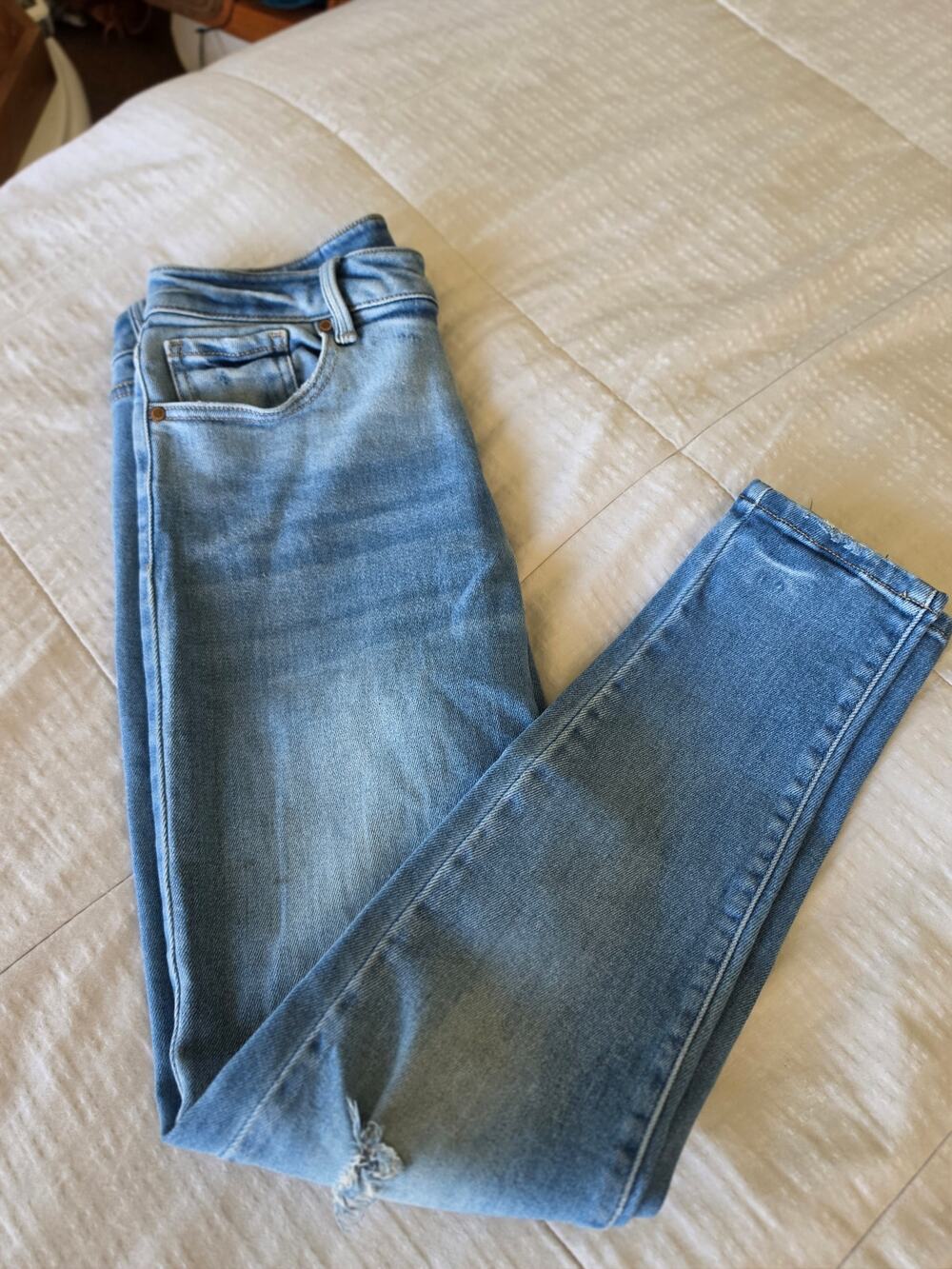 Bohme distressed skinny leg jeans size 29
